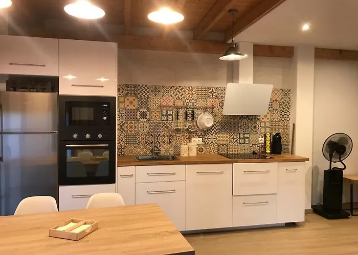 La Casa De Lucas Y Alex * ポンフェラダ